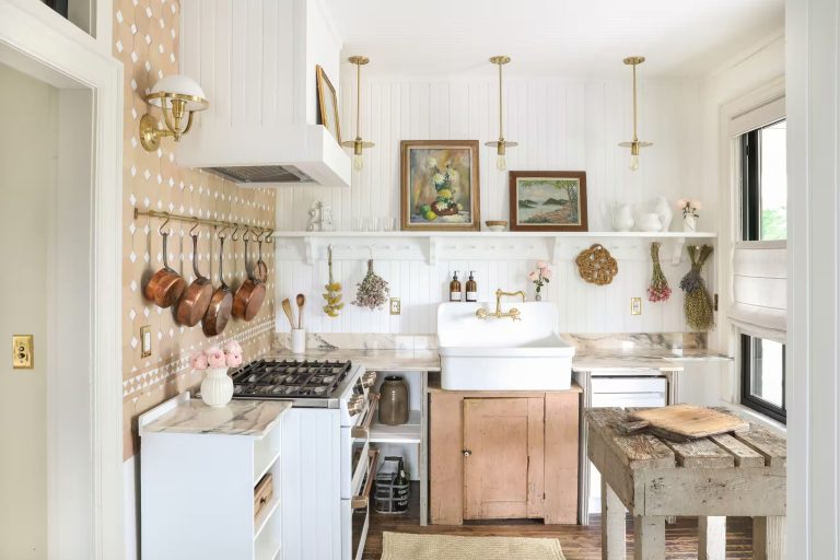 10 Best Cottagecore Airbnbs for Returning to a Simpler Life